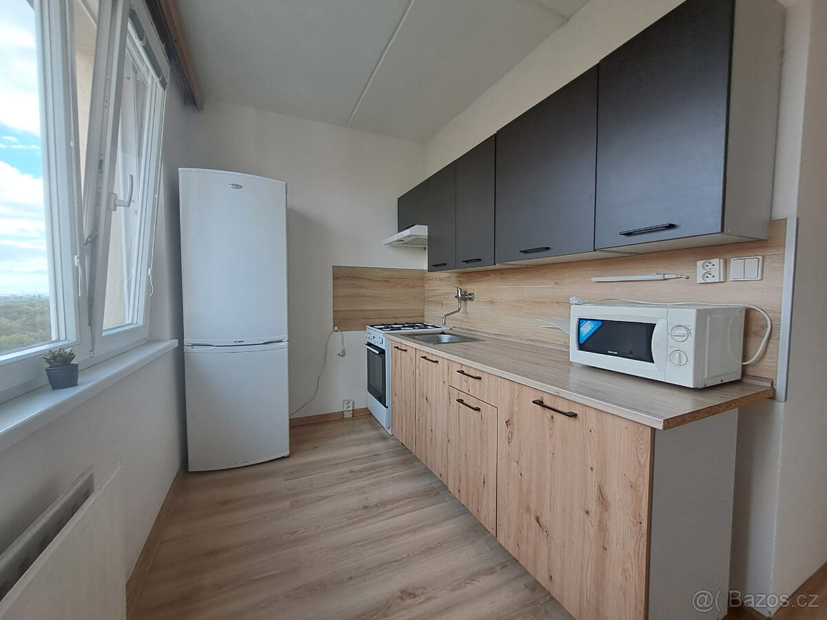 Pronájem bytu 2+1 51 m² Zahradní, Chomutov