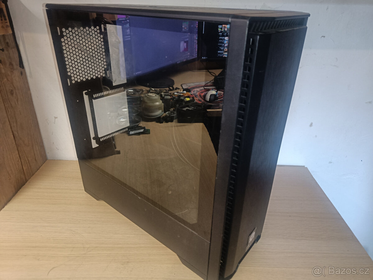 METALLIC GEAR NEO SILENT pc case