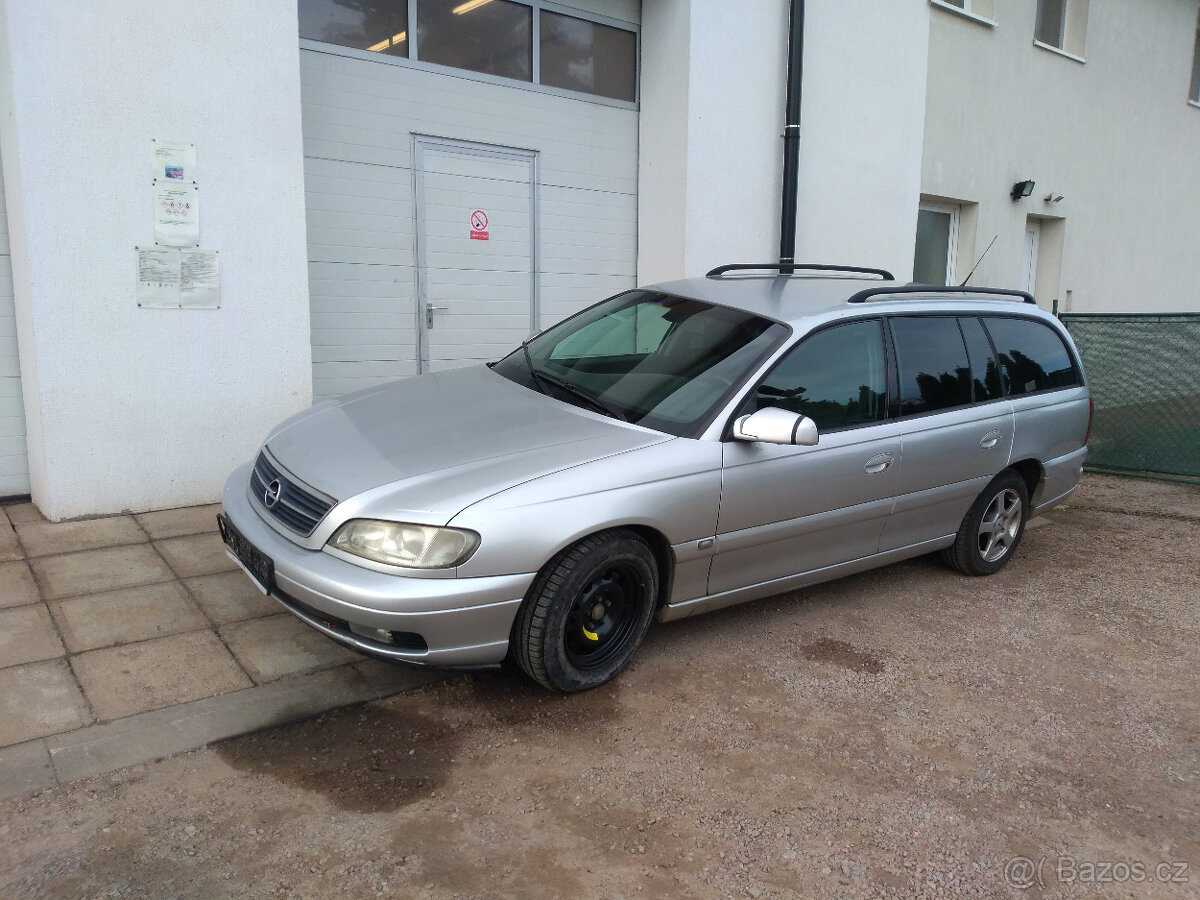 Opel Omega caravan 2,2DTi - náhradní díly