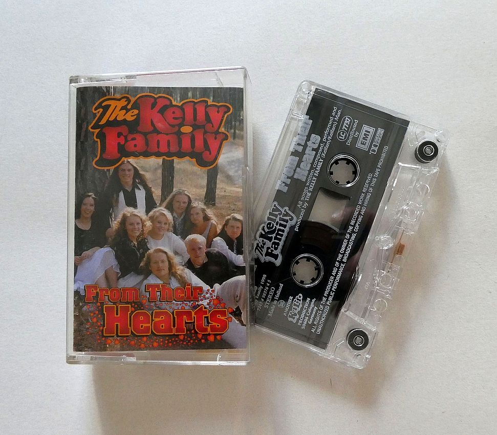 MC kazeta The Kelly Family - From Their Hearts