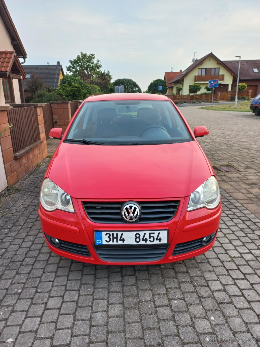 VW POLO