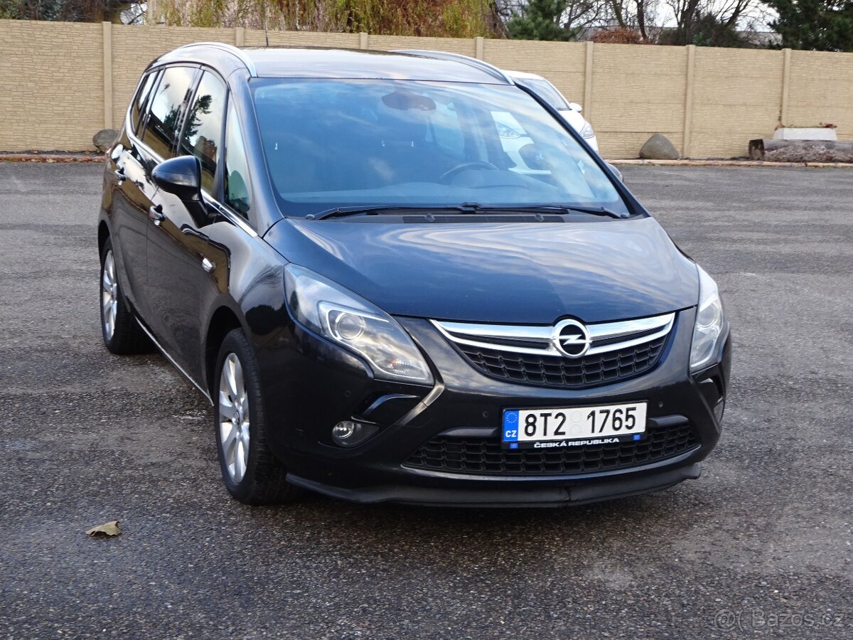 Opel Zafira Tourer 2.0 D r.v.2012 2.Maj.sev.kníž.ČR (DPH)