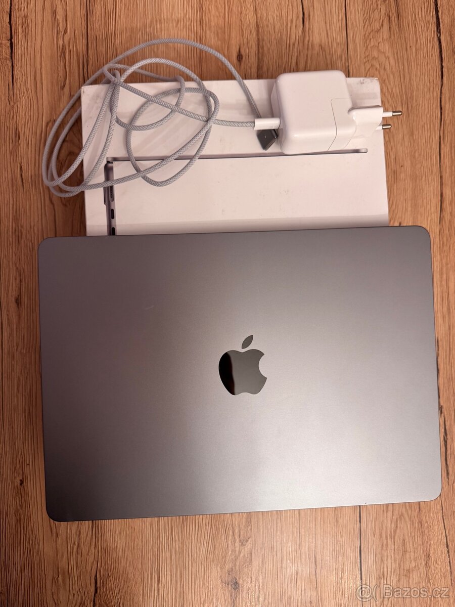 MacBook Air 13" M3 CZ 2024 16GB RAM, 512 SSD