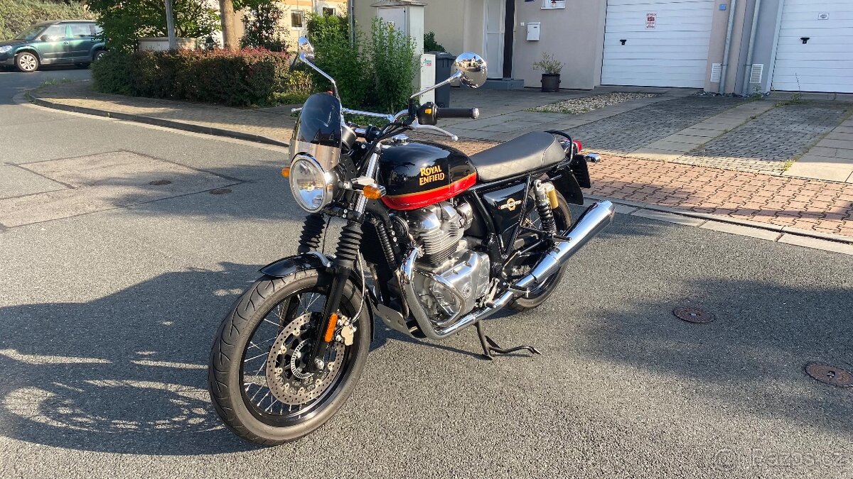 ROYAL ENFIELD Interceptor 650