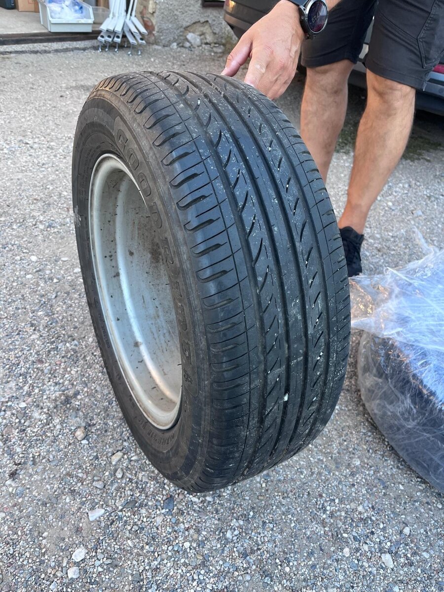 LETNÍ PNEU + DISKY 205/60 R15