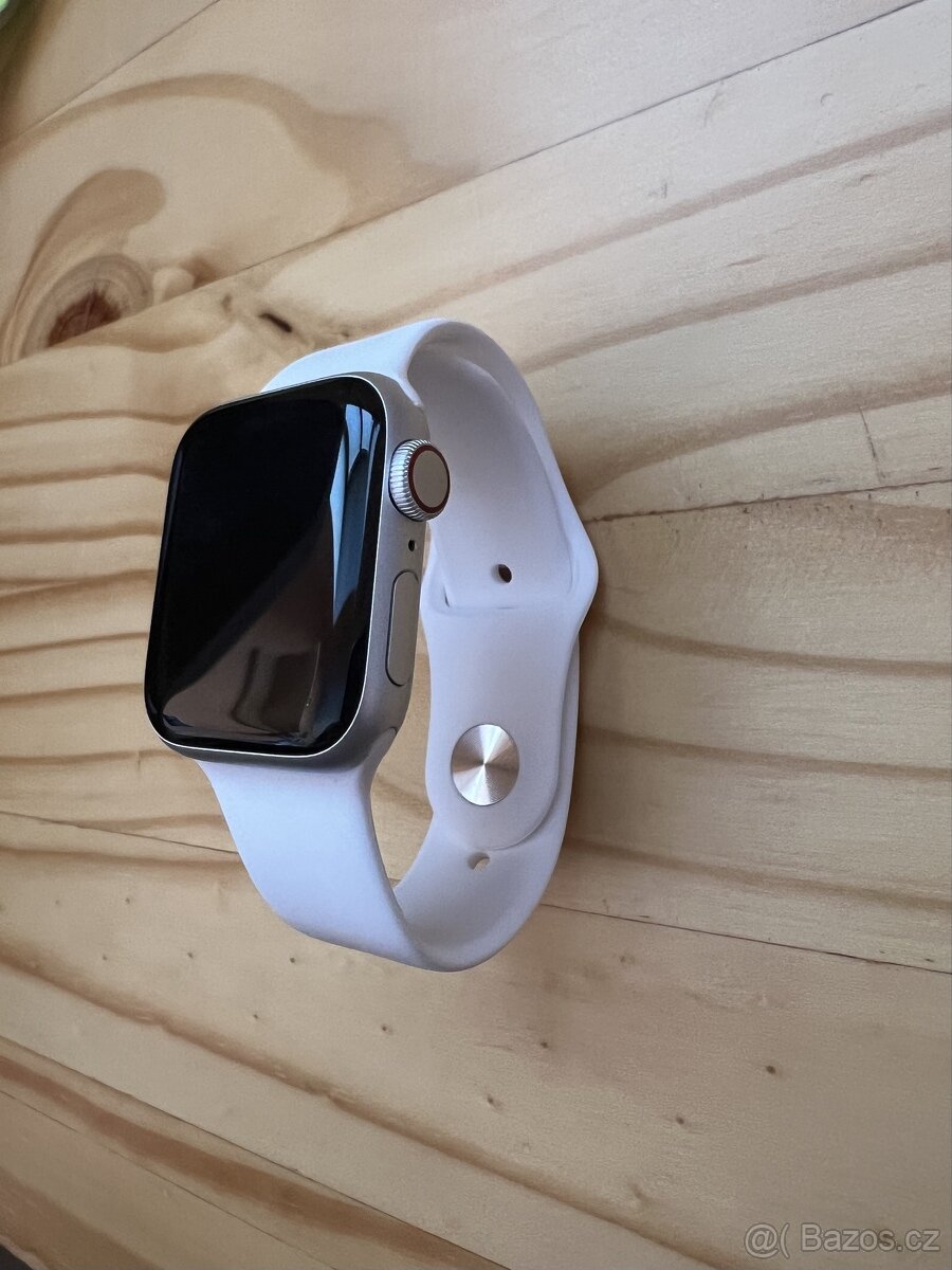 Apple Watch SE 2 generace 40mm silver LTE