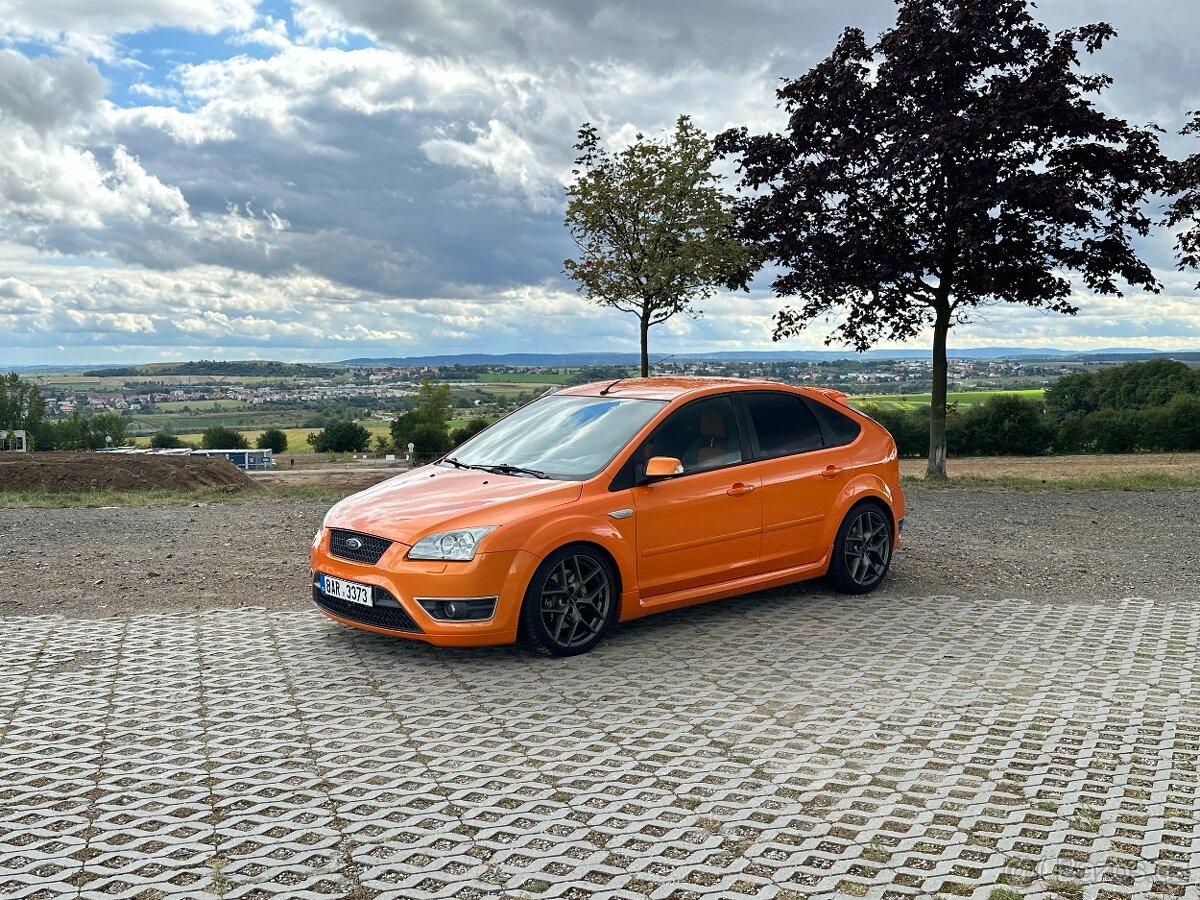 Ford Focus ST225