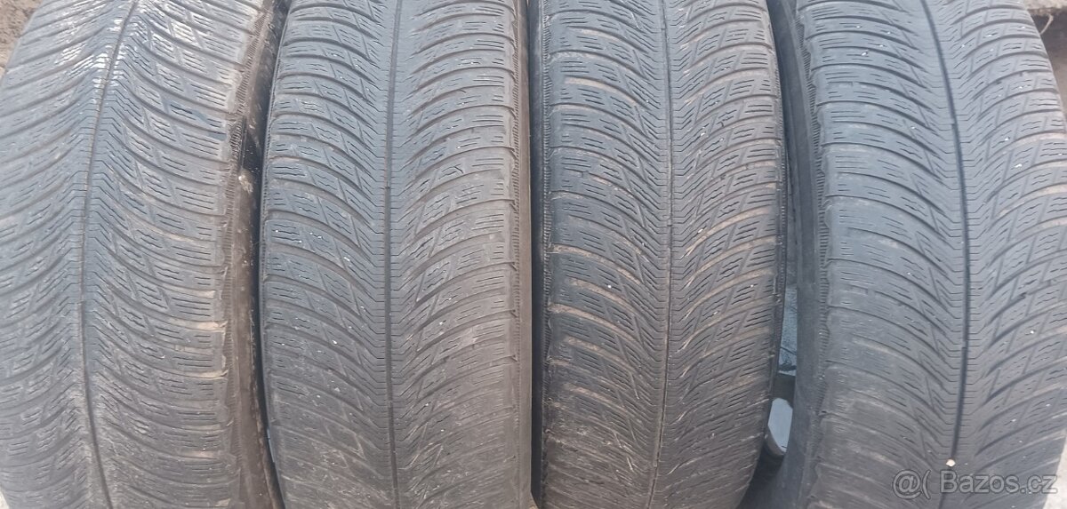 235/65 R17 104H 4X zimní pneumatiky Michelin Alpin Pilot 5 S