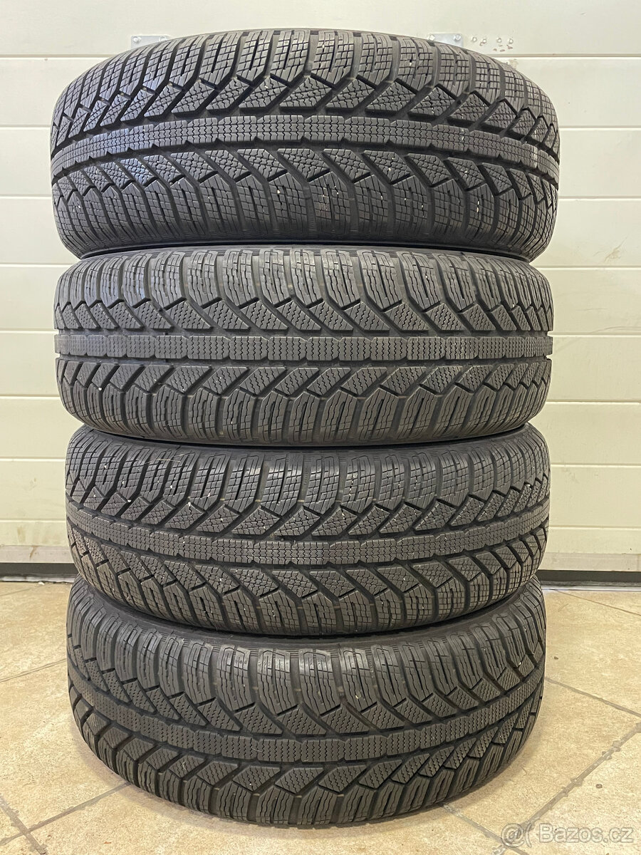 Semperit Master-Grip 2 195/60 R15 89H 4Ks zimní pneumatiky