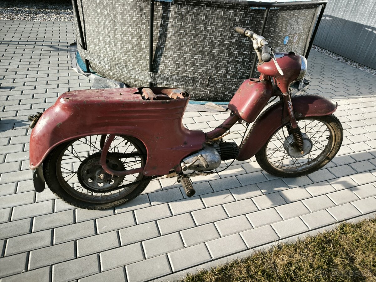 Jawa 555 parez