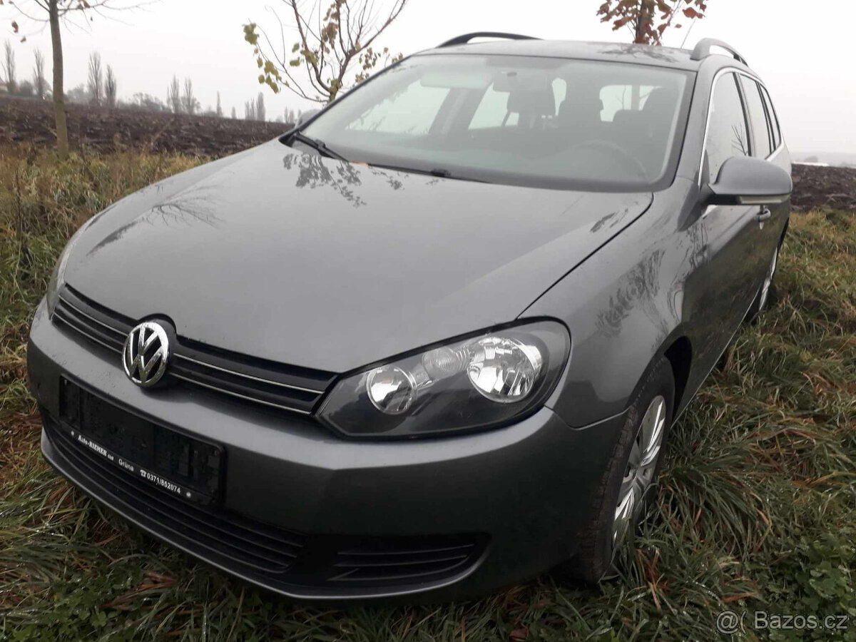 Volkswagen Golf 6 Kombi.2011.závada motoru.