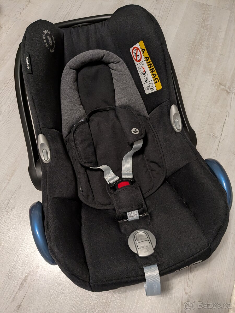 MAXI-COSI Cabriofix + základna 2WayFix