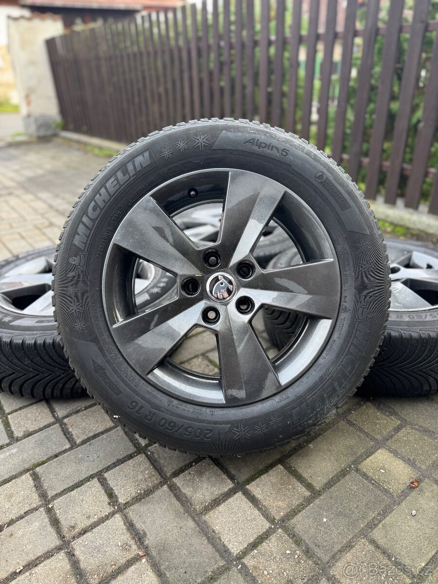 ORIGINÁL Alu Škoda ORION R16, 5x112 - ZIMNÍ PNEU