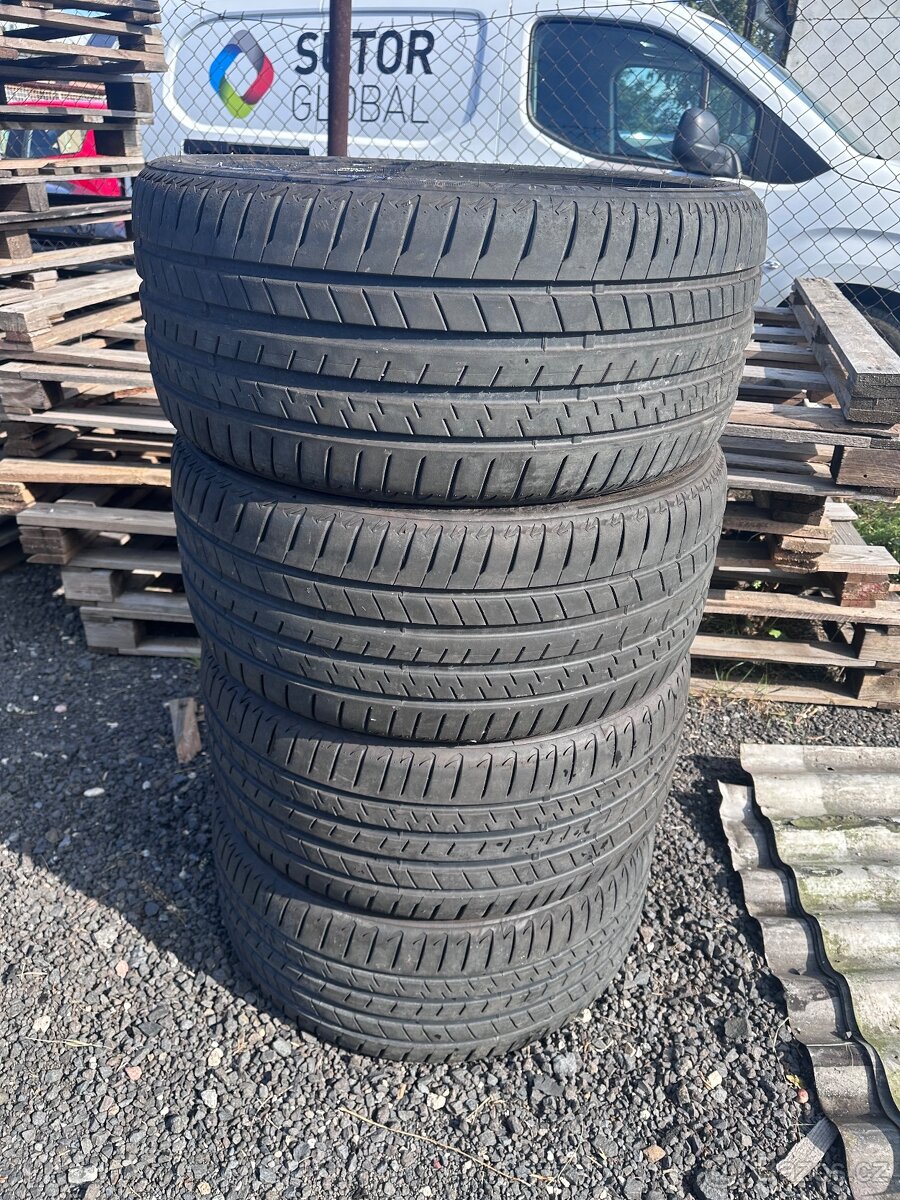 275/35 R21 Bridgestone Alenza 001