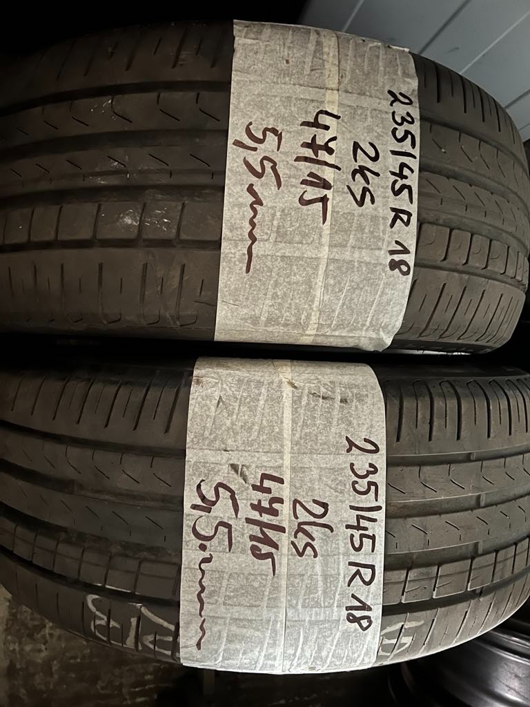 235/45R18 Pirelli