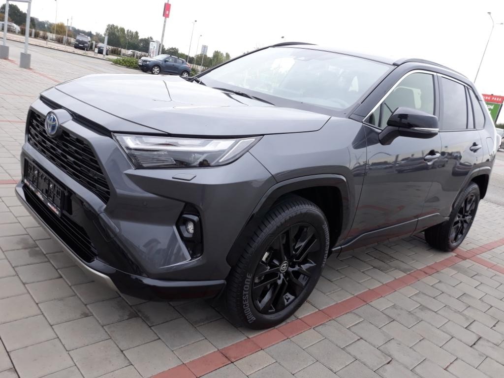 Toyota Rav4 2,5 Hybrid 4x4 Selection r.v. 2022 8900 km