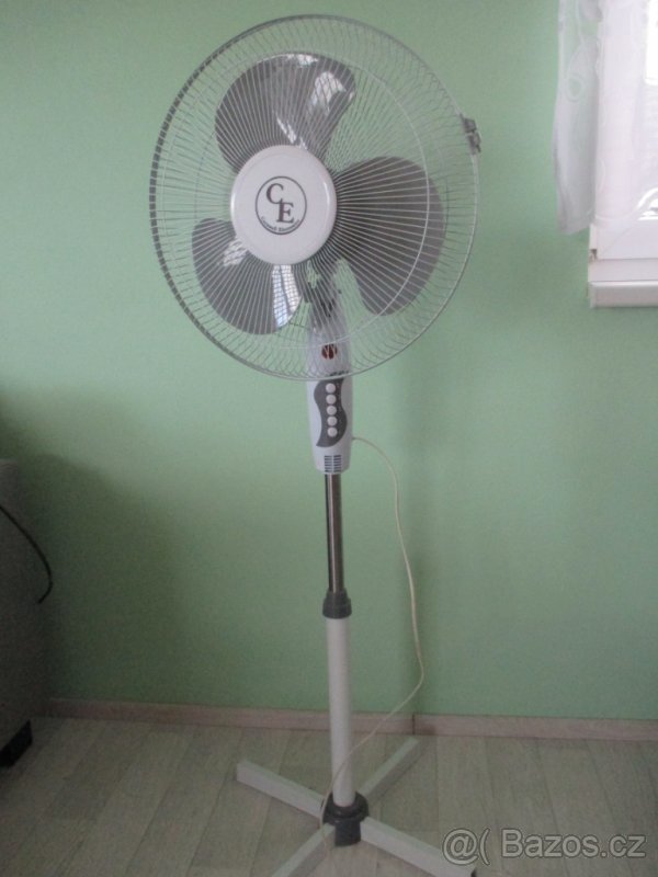 Pokojový ventilátor