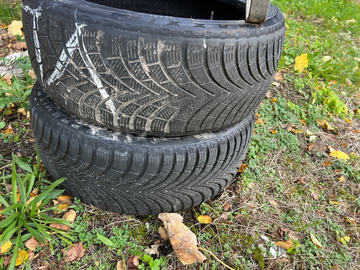 Zimní pneumatiky 205/45 R17