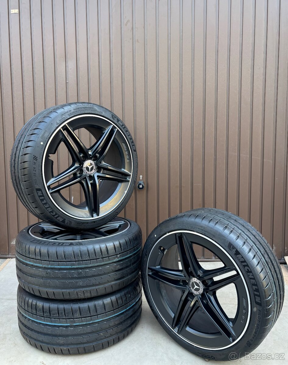 CLA45 Mercedes R19 AMG Alu kola 5x112 cla45s