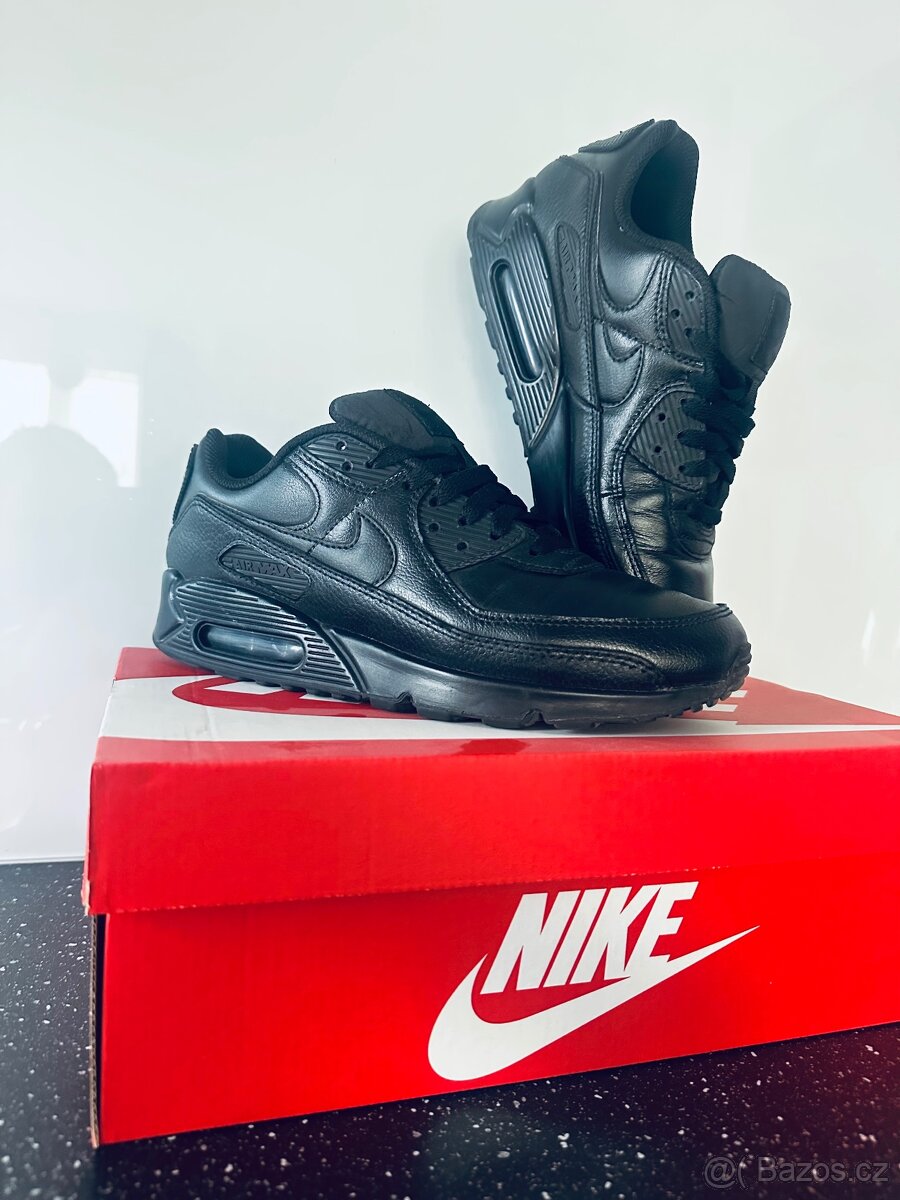 Nike Air Max 90 Triple Black Leather