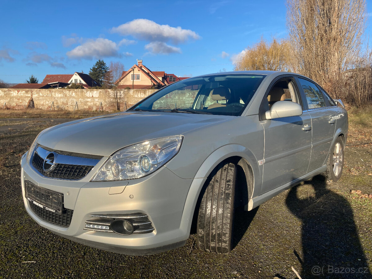 Opel Vectra 2.2i C facelift Irmscher edice, Nová TK do 01/27