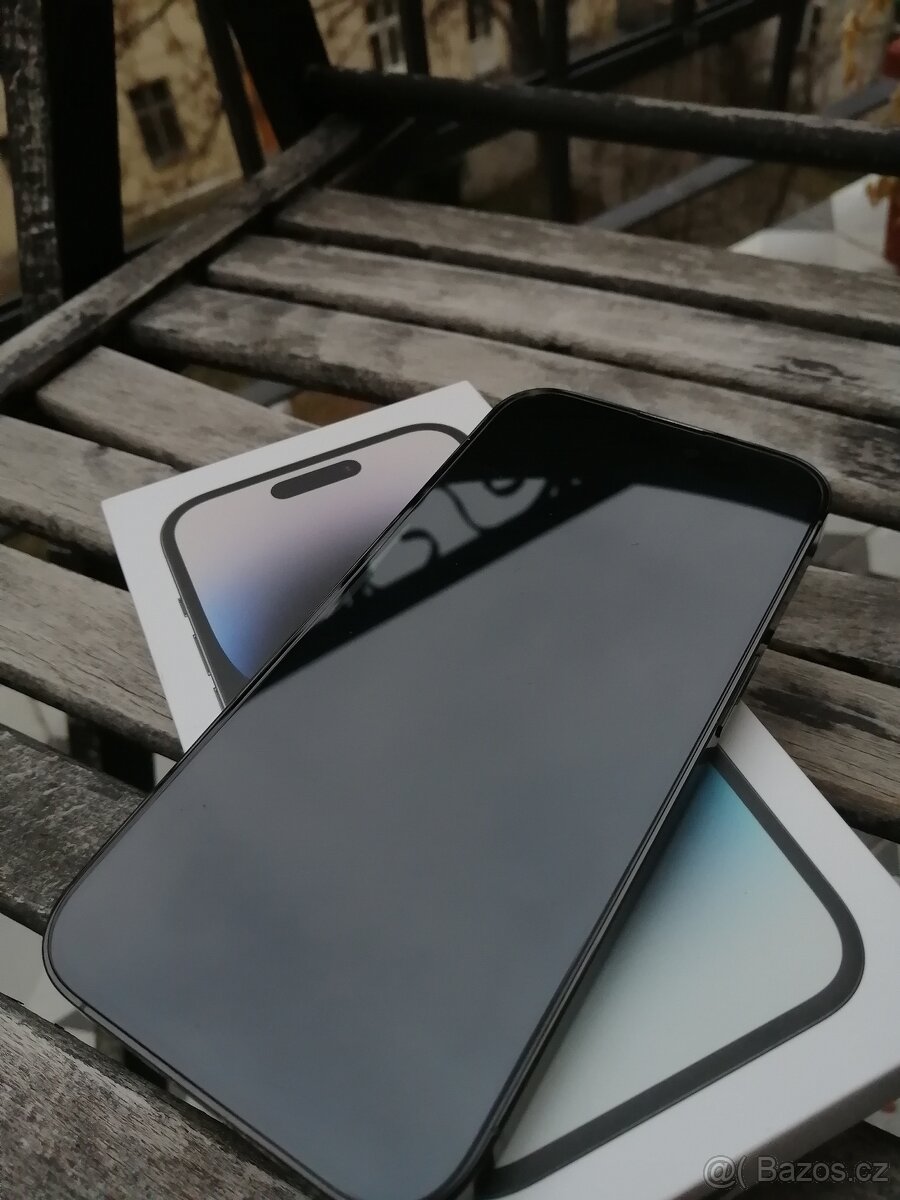 iPhone 14 pro - perfektní stav