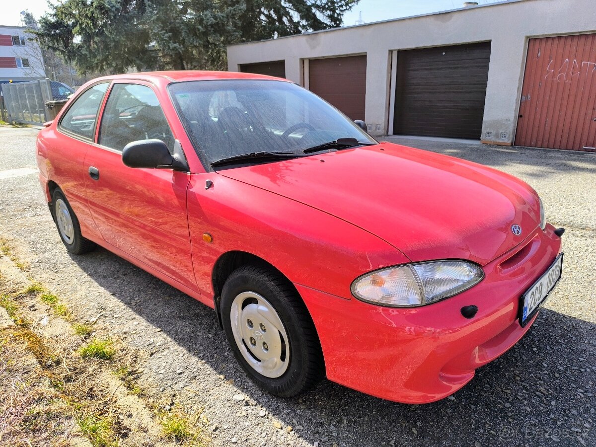 Hyundai Accent najeto 120 000 km