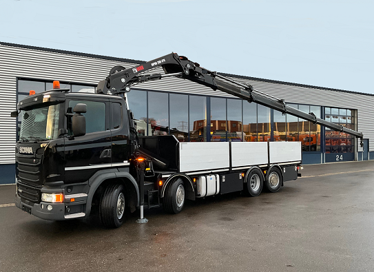 Scania G450 8x2 - valník s hydraulickou rukou HIAB