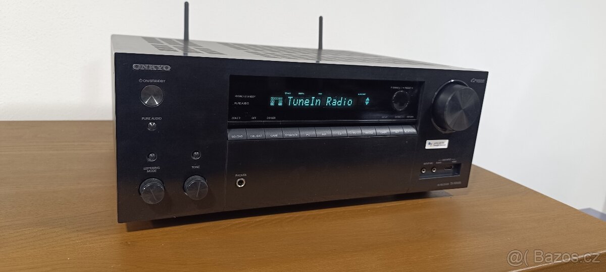 Predám 7.2 Dolby Atmos AV receiver Onkyo TX-NR 686