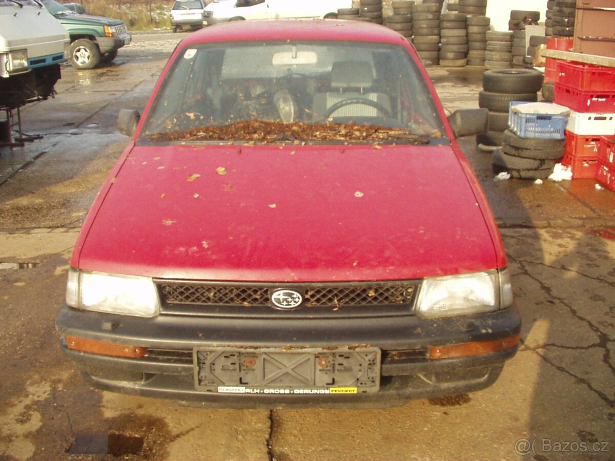 Subaru Justy 1.0 4WD červené