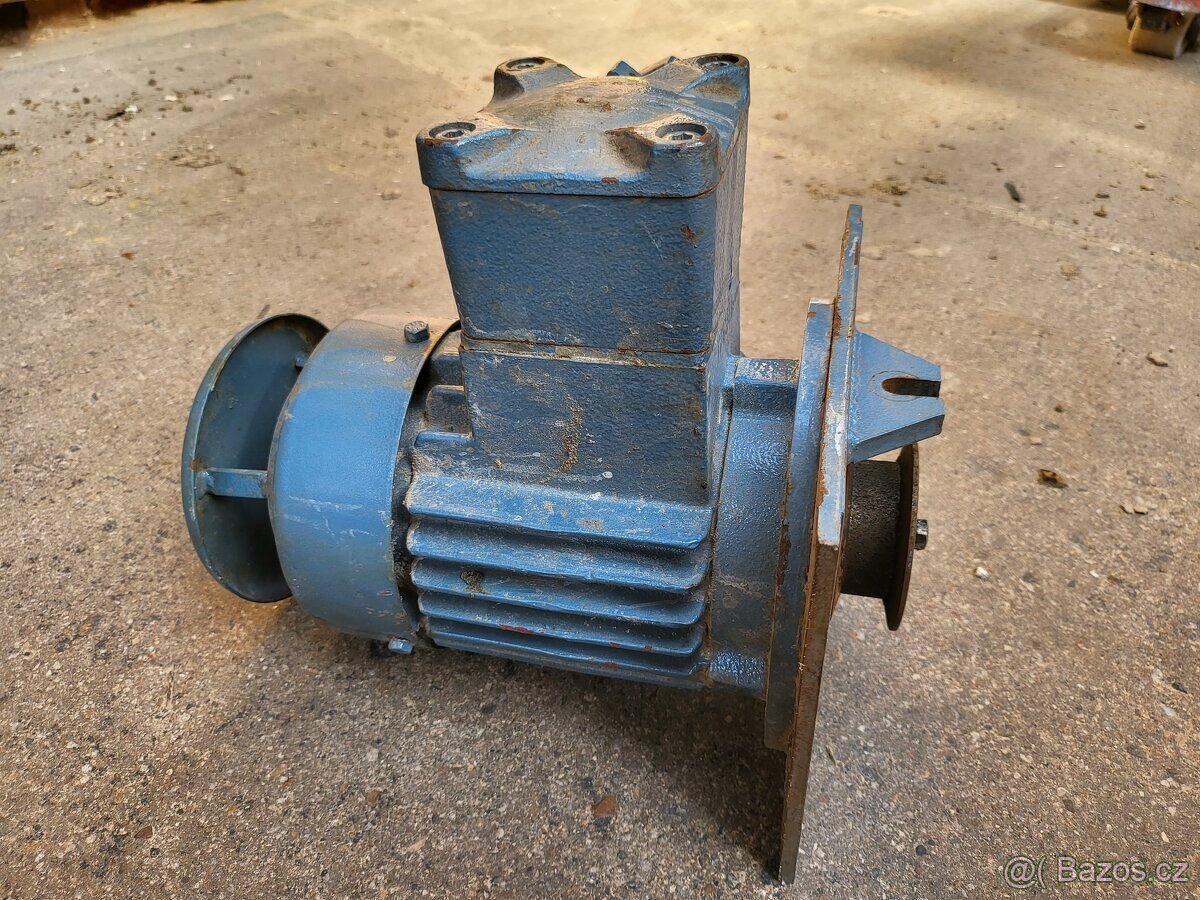 Elektromotor MEZ 1,1Kw 2825 ot/min 2ks