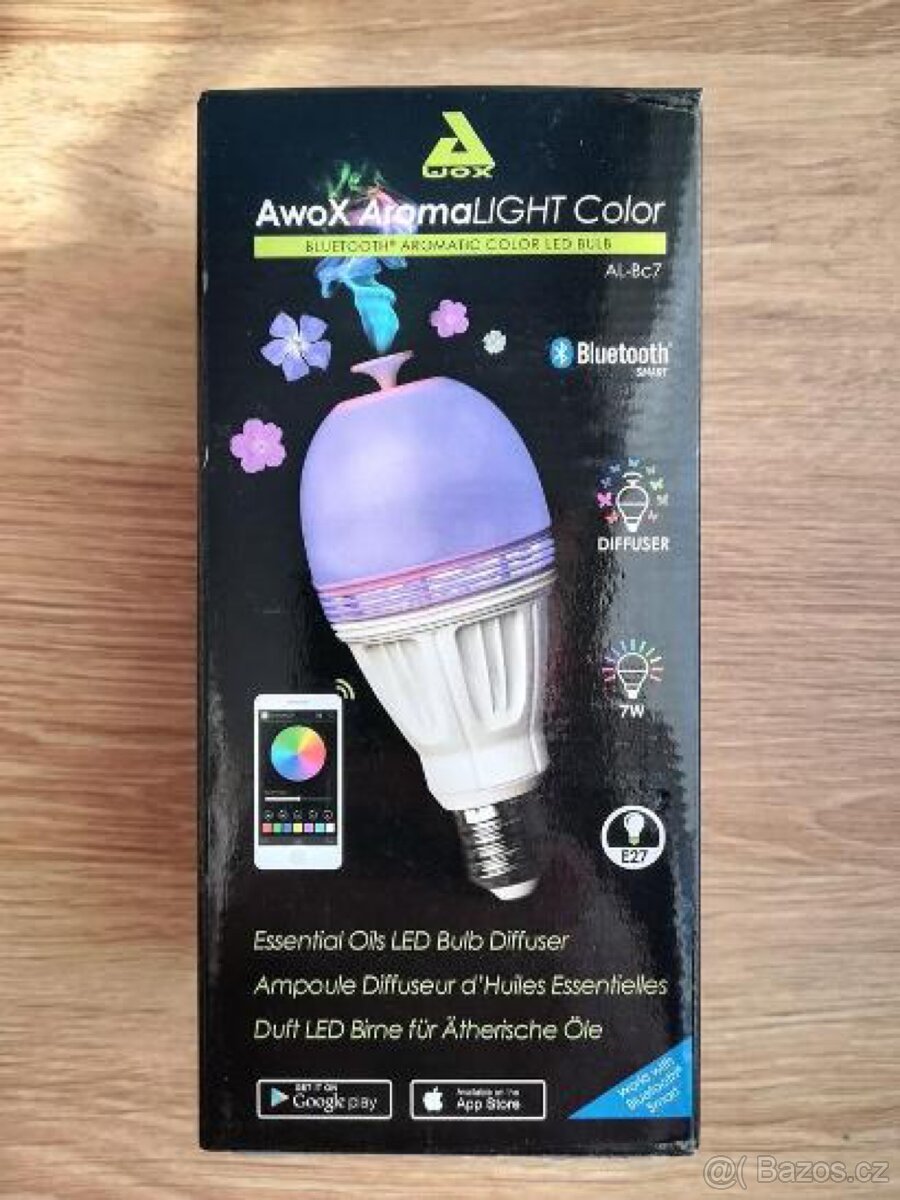 Žárovka s difuzérem AwoX AromaLIGHT Color + lampa