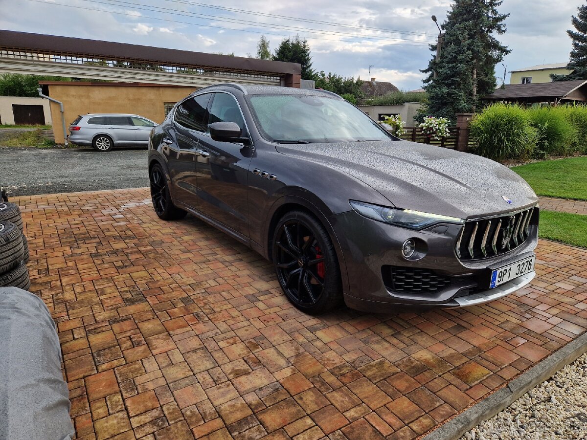 Maserati Levante 3.0 D 202 kw 132 tis.