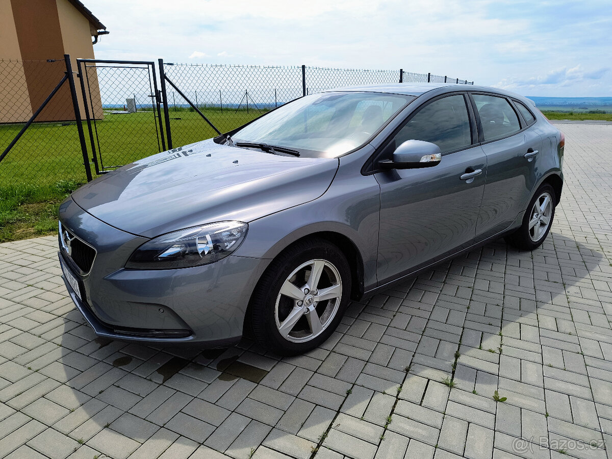 Volvo V40 2.0D Nordic - DPH - tažné - 120 hp - 189.818 km