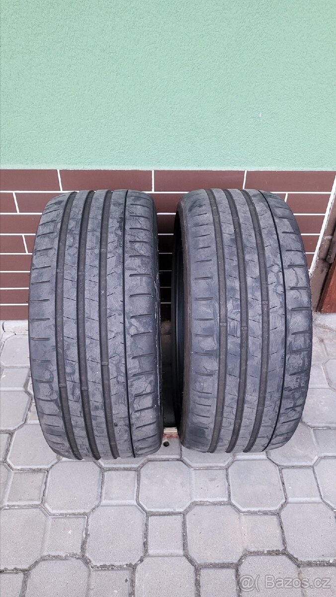 Pneu 235/35 ZR19 Kumho Ecsta PS91