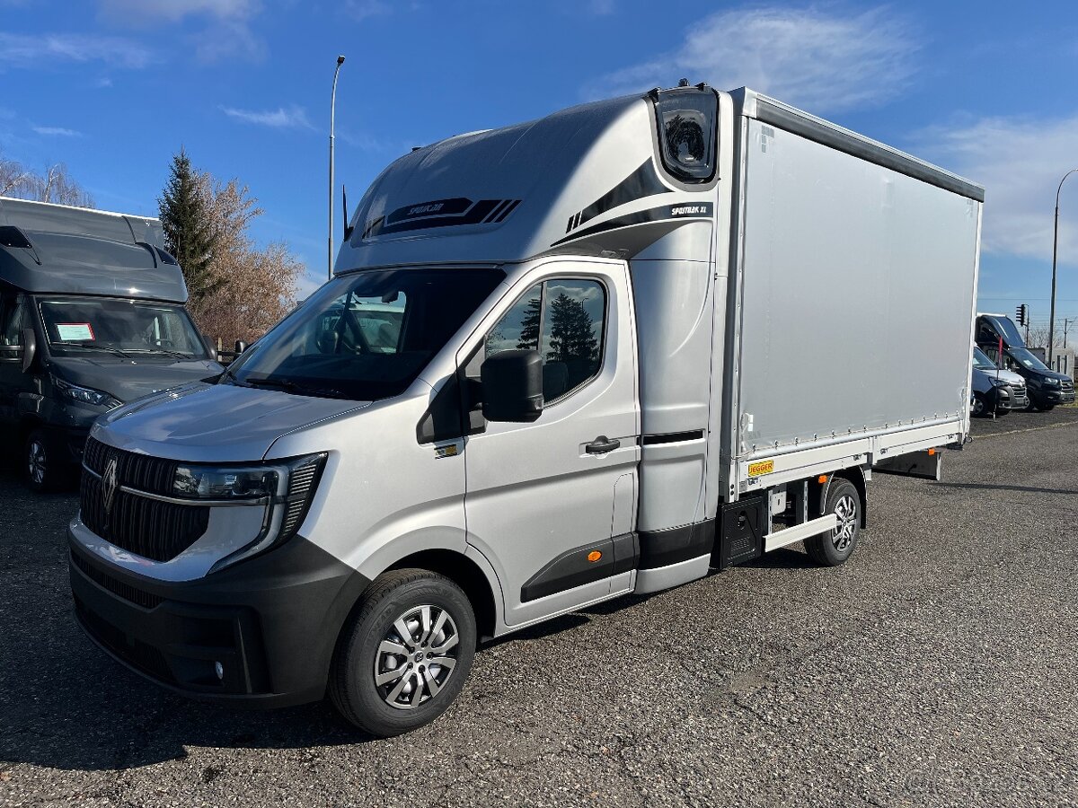 Renault Master 170k, 8palet, Zadní spaní, 2lůžka