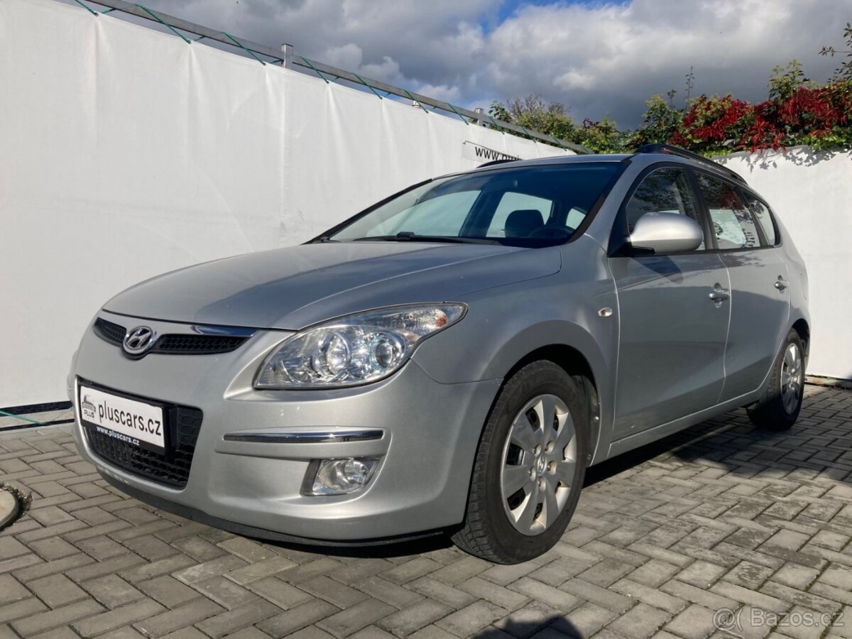 Hyundai i30, CW 1,6 CRDi, klima, nová STK, nízká spotřeba