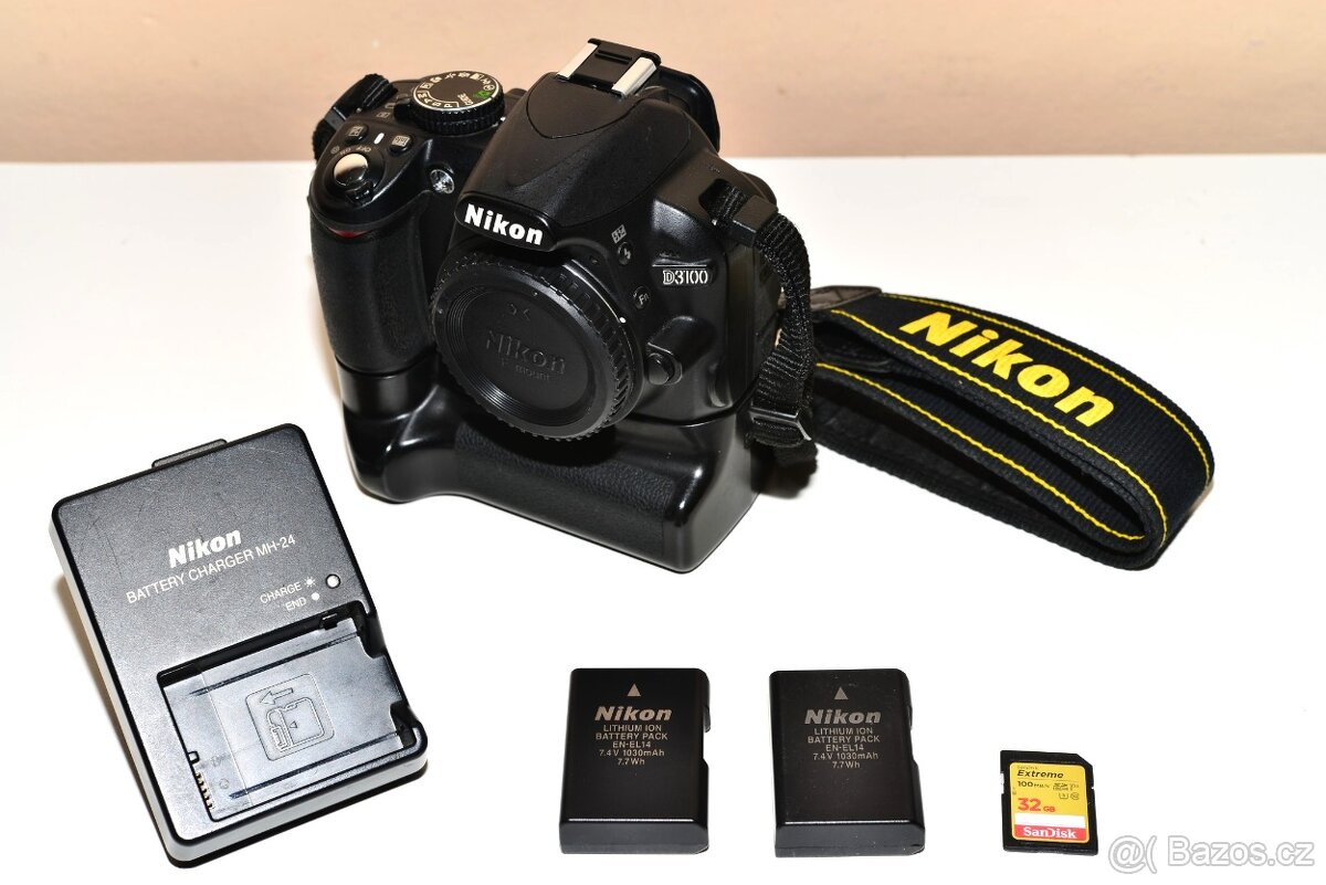 Nikon D3100 + Battery Grip