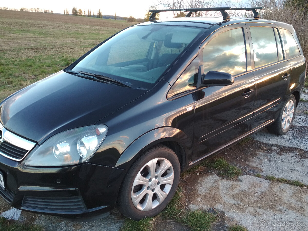 Opel Zafira 7míst