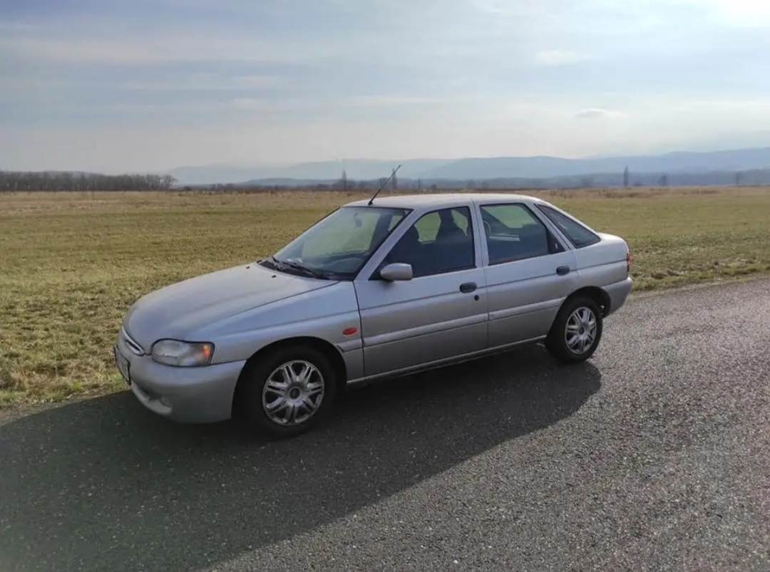 Ford Escort 1,6i