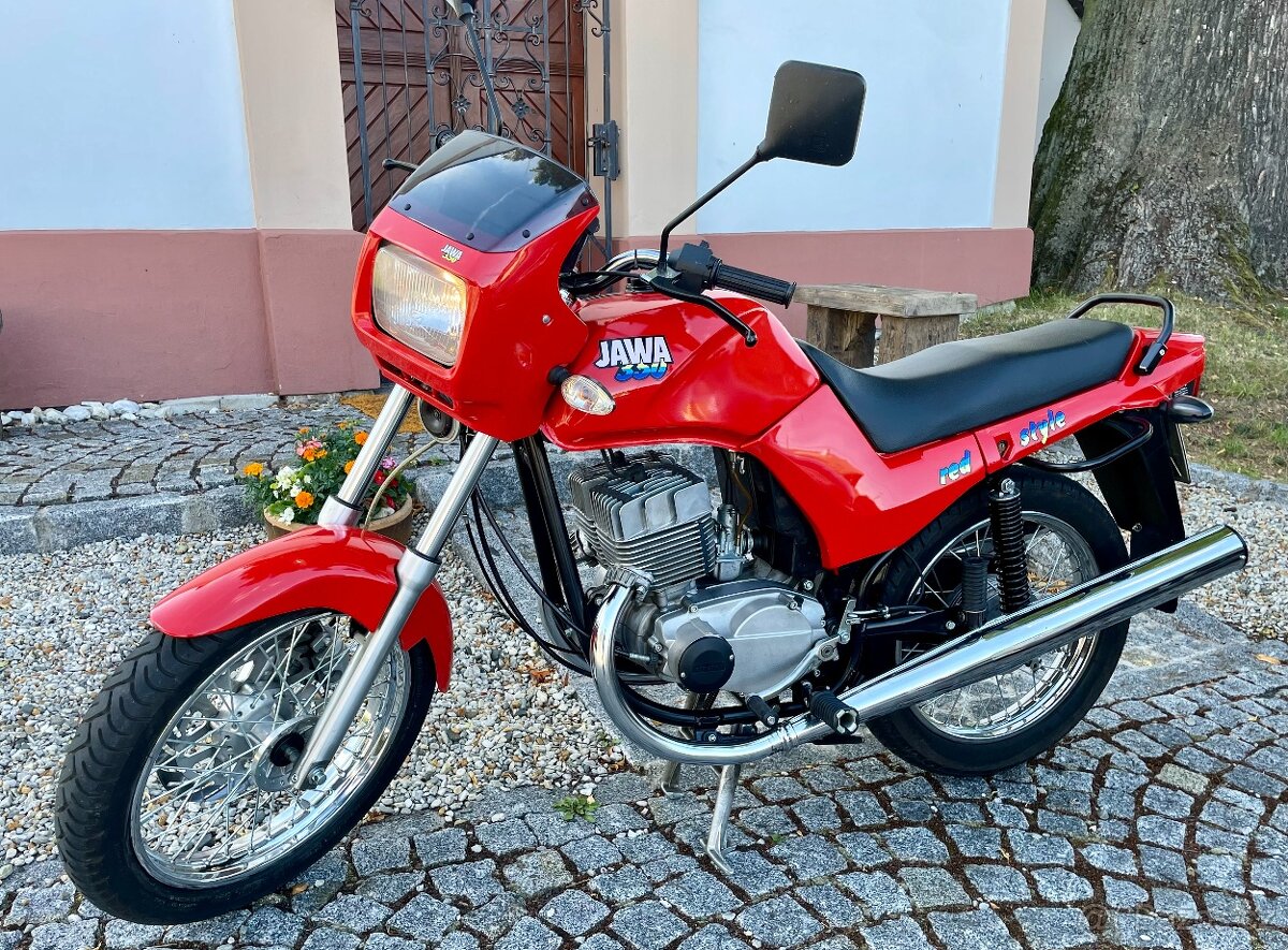 Jawa 350/640 sv. červená, top stav