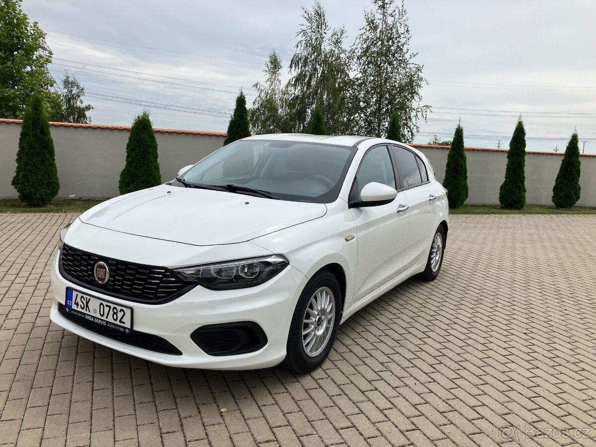 Fiat Tipo 1.4i koupeno v ČR,odpočet DPH + sada kol