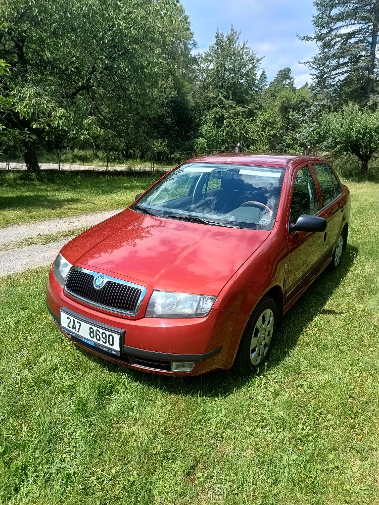 Škoda Fabia sedan