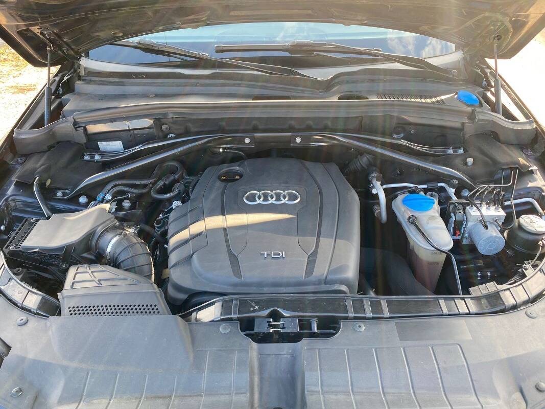 Engine / Motor CGLB 2.0TDI 125KW CR s DPF Audi Q5 8R 2011