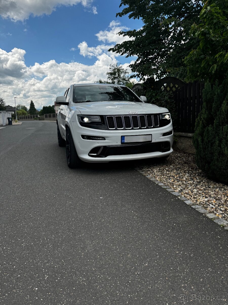 Jeep Grand Cherokee SRT