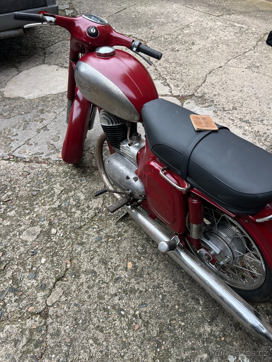 Jawa 250 panelka