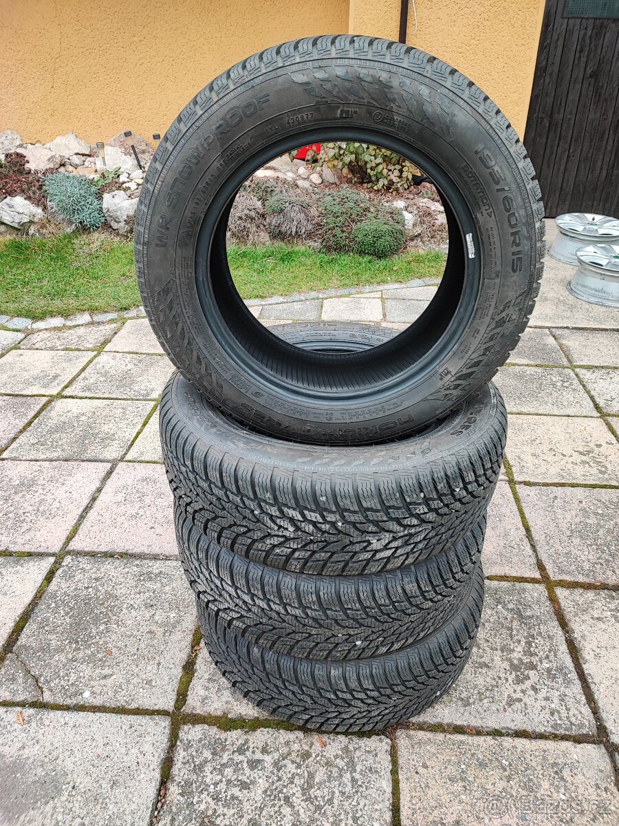 Nokian WR Snowproof 195/60 R15 88T