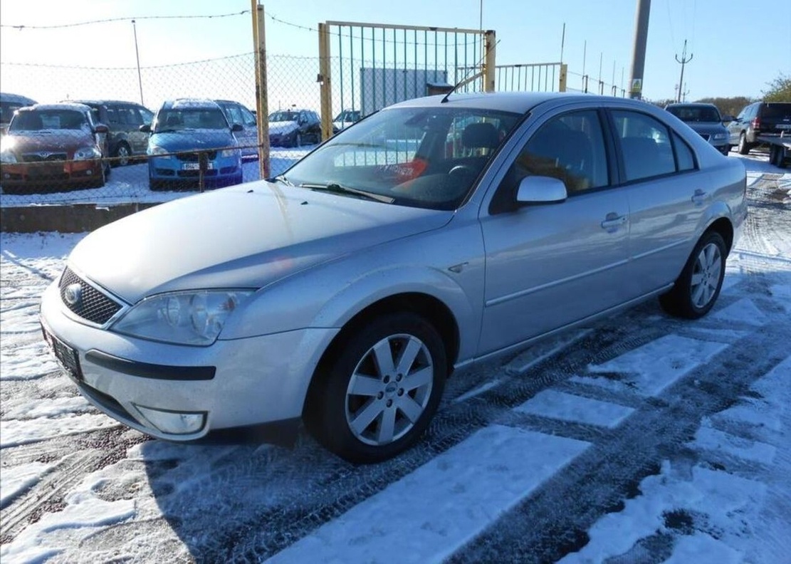 Ford Mondeo 1,8 92 kW Digiklima Serviska benzín