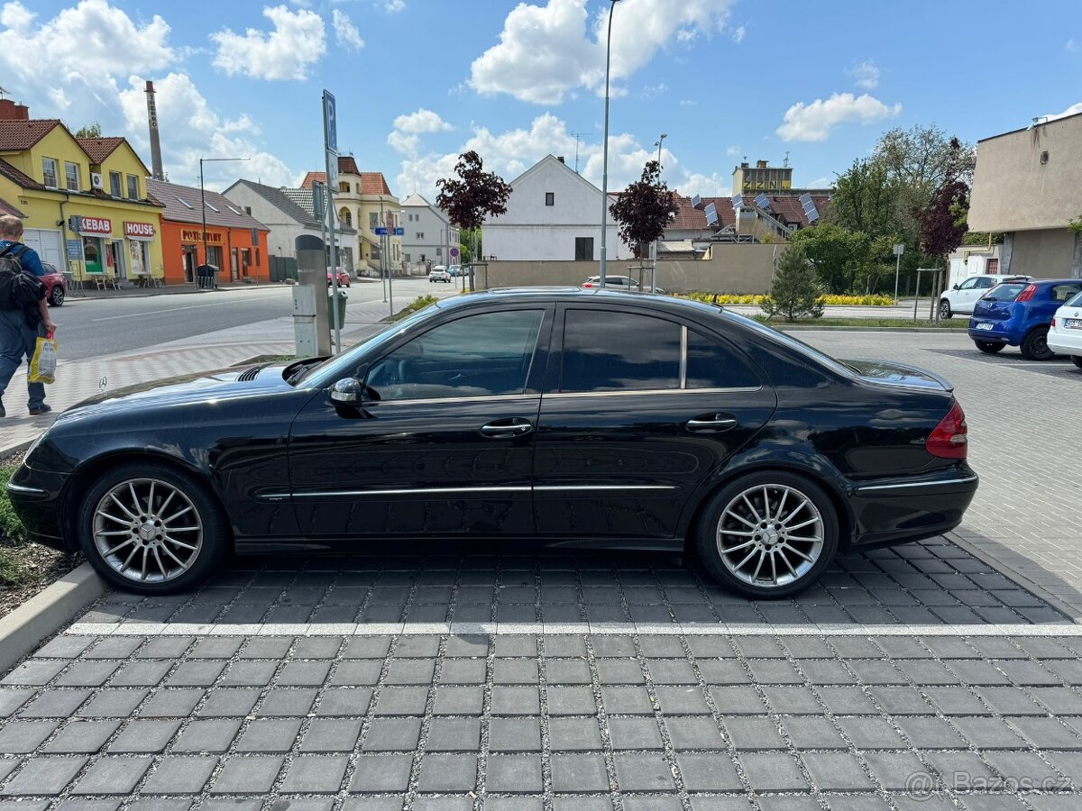 Mercedes E220cdi W211