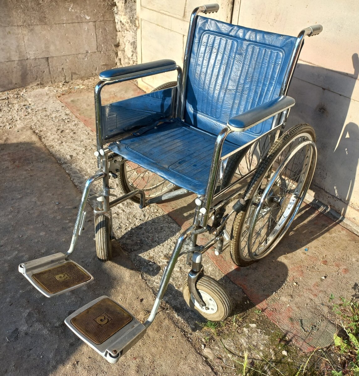 Invalidní vozík -----CENA V TEXTU-------
